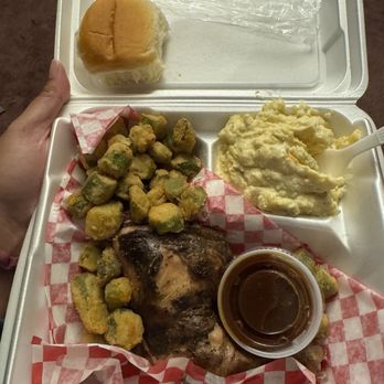 King Chicken Fillin' Station - Chicken Shop Near Me - Tupelo, Mississippi King Chicken Fillin' Station - Chicken Shop Near Me - Tupelo, Mississippi