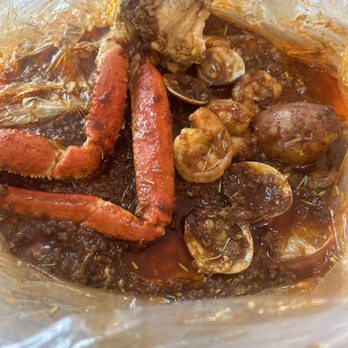 Lee's Seafood Boil - Solon - Snow crabs, clams, shrimp & potato - Seafood Near Me - Solon, Ohio Lee's Seafood Boil - Solon - Snow crabs, clams, shrimp & potato - Seafood Near Me - Solon, Ohio