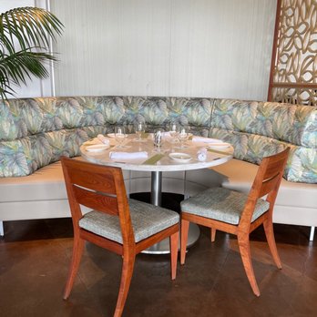 Mariposa - Seating - New American Near Me - Honolulu, Hawaii