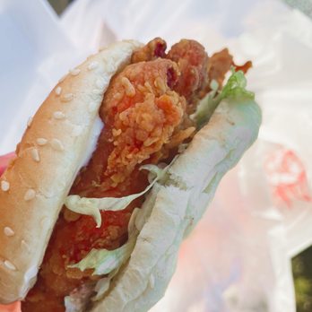 Foody Moody - Crispy Zinger Sandwich - Food Trucks Near Me - Bellevue, Washington Foody Moody - Crispy Zinger Sandwich - Food Trucks Near Me - Bellevue, Washington