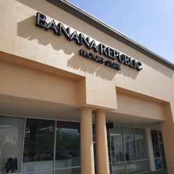 clarks outlet gilroy