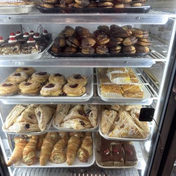 Bova's Bakery - Bakeries Near Me - Boston, Massachusetts