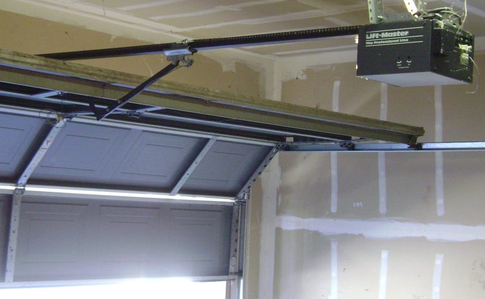 Columbia Garage Pros - Garage Door Contractor in Columbia, MO
