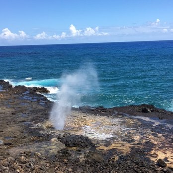 Spouting Horn - Getting ready to spout - Beaches Near Me - Koloa, Hawaii Spouting Horn - Getting ready to spout - Beaches Near Me - Koloa, Hawaii