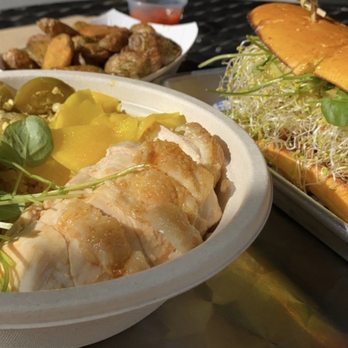 Pikunico - Golden Chicken Sandwich Chicken and Ginger Rice Bowl Fingerling Fries - Japanese Near Me - Los Angeles, California Pikunico - Golden Chicken Sandwich Chicken and Ginger Rice Bowl Fingerling Fries - Japanese Near Me - Los Angeles, California