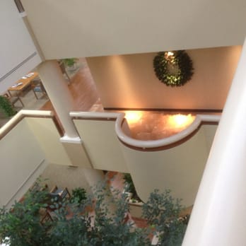 Highland Clinic - A look into the atrium from the 3rd floor. - Medical Centers Near Me - Shreveport, Louisiana Highland Clinic - A look into the atrium from the 3rd floor. - Medical Centers Near Me - Shreveport, Louisiana