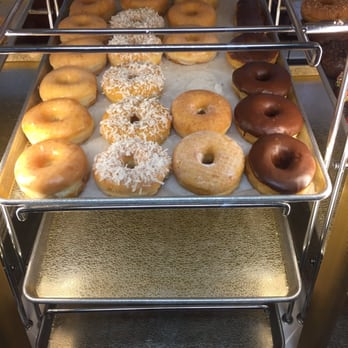 Jolly Donuts - Donuts Near Me - Canoga Park, California