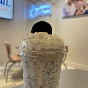 Atomic Creamery - Cookies and cream shake - Ice Cream & Frozen Yogurt Near Me - Newport Beach, California