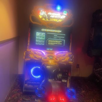 Regal Palmetto Grande - Cinema Near Me - Mount Pleasant, South Carolina