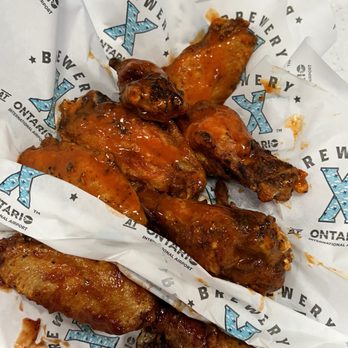 Brewery X - Buffalo Bone in Wings / BBQ Bone in Wings - Bars Near Me - Ontario, California