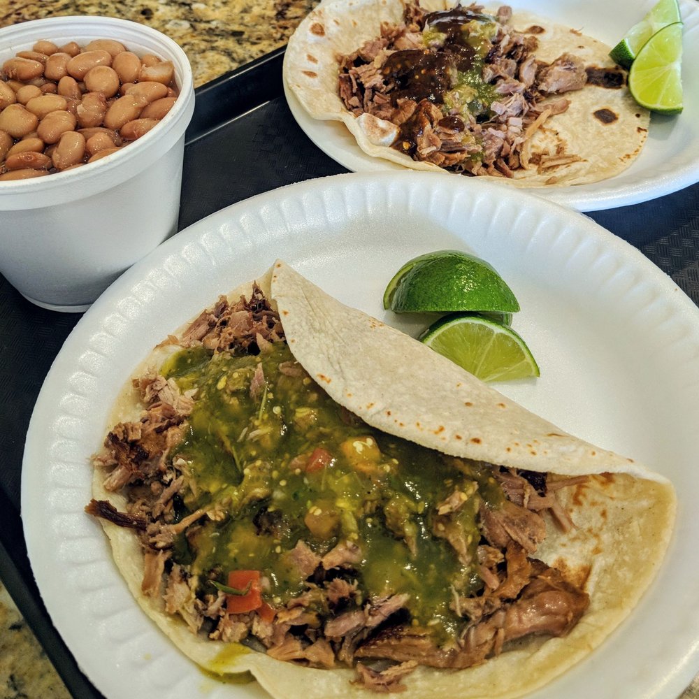 Carnitas El Rey - Carnitas with salsa verde and lime - Tacos Near Me - Oxnard, California Carnitas El Rey - Carnitas with salsa verde and lime - Tacos Near Me - Oxnard, California