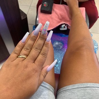 Suave's Nails - Hombre glow in the dark - Nail Salons Near Me - Lehigh Acres, Florida