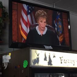 Fuzzy's - A little judge Judy during dinner