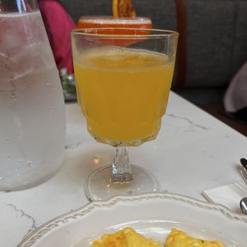 Sweet Maple  - Mango mimosa - New American Near Me - Walnut Creek, California