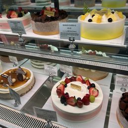 Cakes Cakes