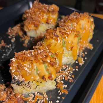 REDWHITE - Studio City - Roasted Miso Avocado Sushi - Ramen Near Me - Studio City, California