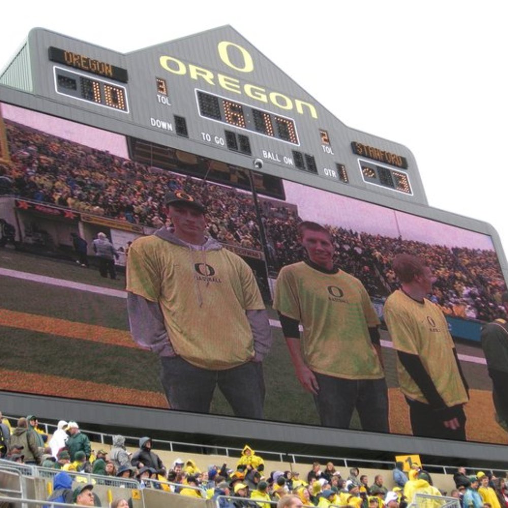 Autzen Stadium - I wish I was 40 feet tall! - Stadiums & Arenas Near Me - Eugene, Oregon