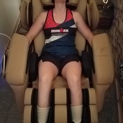 A Vezza Massage - The massaging Robot 1