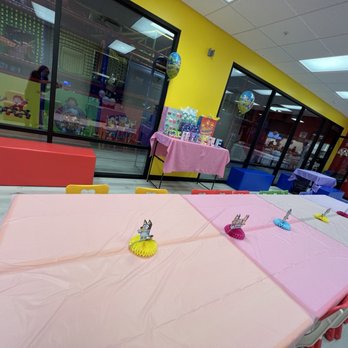Luv 2 Play Chino - Indoor Playcenter Near Me - Chino, California