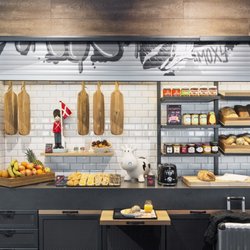 Moxy Copenhagen Sydhavnen - Morgenmadsbuffet