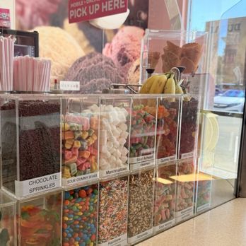 Baskin-Robbins - Toppings - Ice Cream & Frozen Yogurt Near Me - Stockton, California