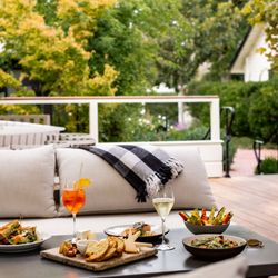 MacArthur Place Hotel & Spa - Breakfast on Patio