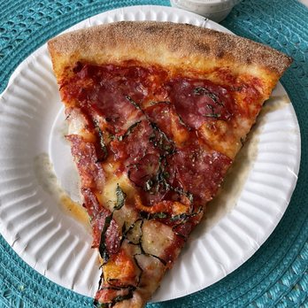 Hella Pie Pizza - Hell Boy specialty is Hella my favorite ! 5/5 Hot honey makes it ! - Pizza Near Me - Tracy, California