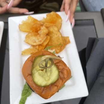 Ben's Next Door - Cheeseburger - Bars Near Me - Washington, DC, District of Columbia