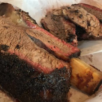 Killen's Barbecue - 1 lb beef rib and 1/2 lb beef brisket - Barbeque Near Me - Pearland, Texas Killen's Barbecue - 1 lb beef rib and 1/2 lb beef brisket - Barbeque Near Me - Pearland, Texas