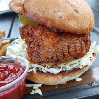The Bad Alibi - Nashville Chicken Sandwich - Salad Near Me - Orleans, Ontario