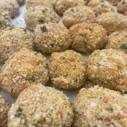 Dawn’s Comfort Kitchen - Crab cakes
