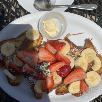 Stacks Pancake House - Strawberry banana French toast - Breakfast & Brunch Near Me - Dana Point, California