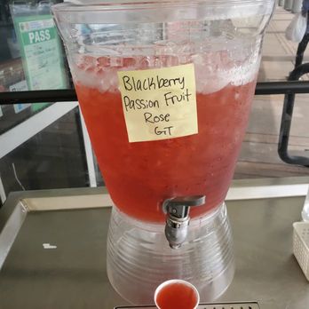 Tpumps - Blackberry Passion Fruit Rose Green tea - Bubble Tea Near Me - Foster City, California