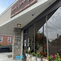Busy Bean - The outside