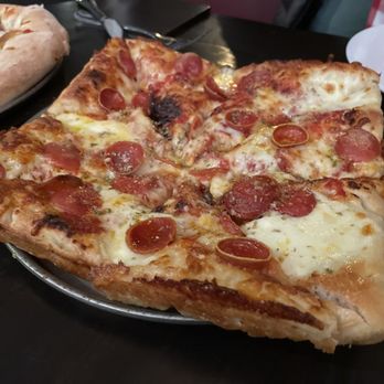 DELLA BARBA PIZZA - Updated July 2024 - 56 Photos & 44 Reviews - 1382