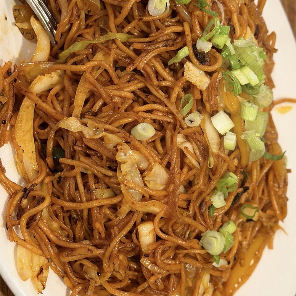Mount Everest Kitchen & Grill - Mixed Vegetable Chow Mein - Indian Near Me - Vancouver, British Columbia Mount Everest Kitchen & Grill - Mixed Vegetable Chow Mein - Indian Near Me - Vancouver, British Columbia