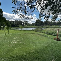Brookview Golf Course & Lawn Bowling - Nice water shot