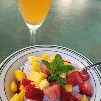 Java & Jam - Chia Pudding with a Peach Bellini - Breakfast & Brunch Near Me - Fort Lauderdale, Florida
