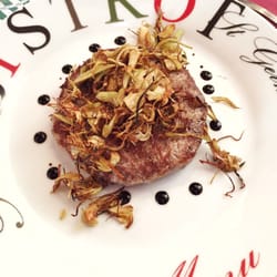 La Cantina del Convento - Hamburger di Fassone con carciofi e glassa balsamica