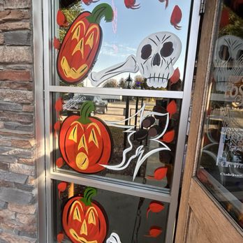 Los Arcos Kitchen And Cantina - Loved the paint decorations - Mexican Near Me - Rochester, Minnesota Los Arcos Kitchen And Cantina - Loved the paint decorations - Mexican Near Me - Rochester, Minnesota