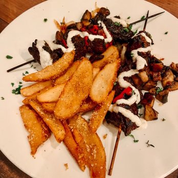 1830 Chophouse - Beef skewers and potato wedges - American Near Me - Lebanon, Indiana 1830 Chophouse - Beef skewers and potato wedges - American Near Me - Lebanon, Indiana