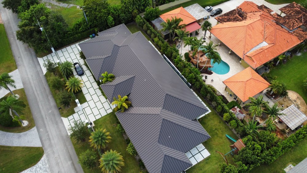 Slide of Xtrm Construction