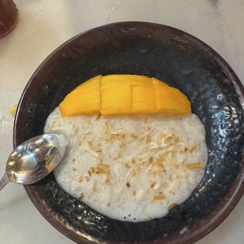 The Smiling Elephant - Mango sticky rice - Thai Near Me - Nashville, Tennessee The Smiling Elephant - Mango sticky rice - Thai Near Me - Nashville, Tennessee