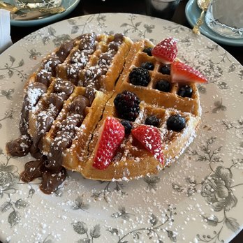 Little Hen - Original Waffles - Breakfast & Brunch Near Me - Weston, Florida Little Hen - Original Waffles - Breakfast & Brunch Near Me - Weston, Florida