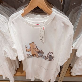 1. Uniqlo