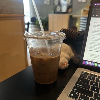 Skimos Coffee Shop - Hazelnut Mocha Latte - Coffee & Tea Near Me - Henderson, Nevada