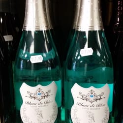 Smith Beer & Liquor Mart - Blue Champagne