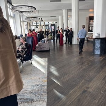 Hotel Covington - Main lobby - Hotels Near Me - Covington, Kentucky
