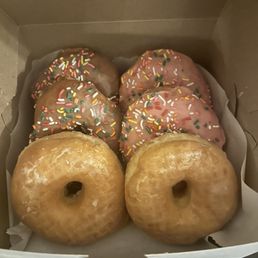 Donuts Donuts