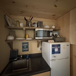 Cabins On The Lake - Kitchen in the cabin